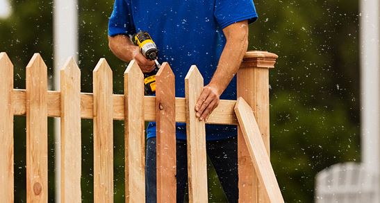 Fence Repair & Rust Prevention Guide | Jacksonville Handyman