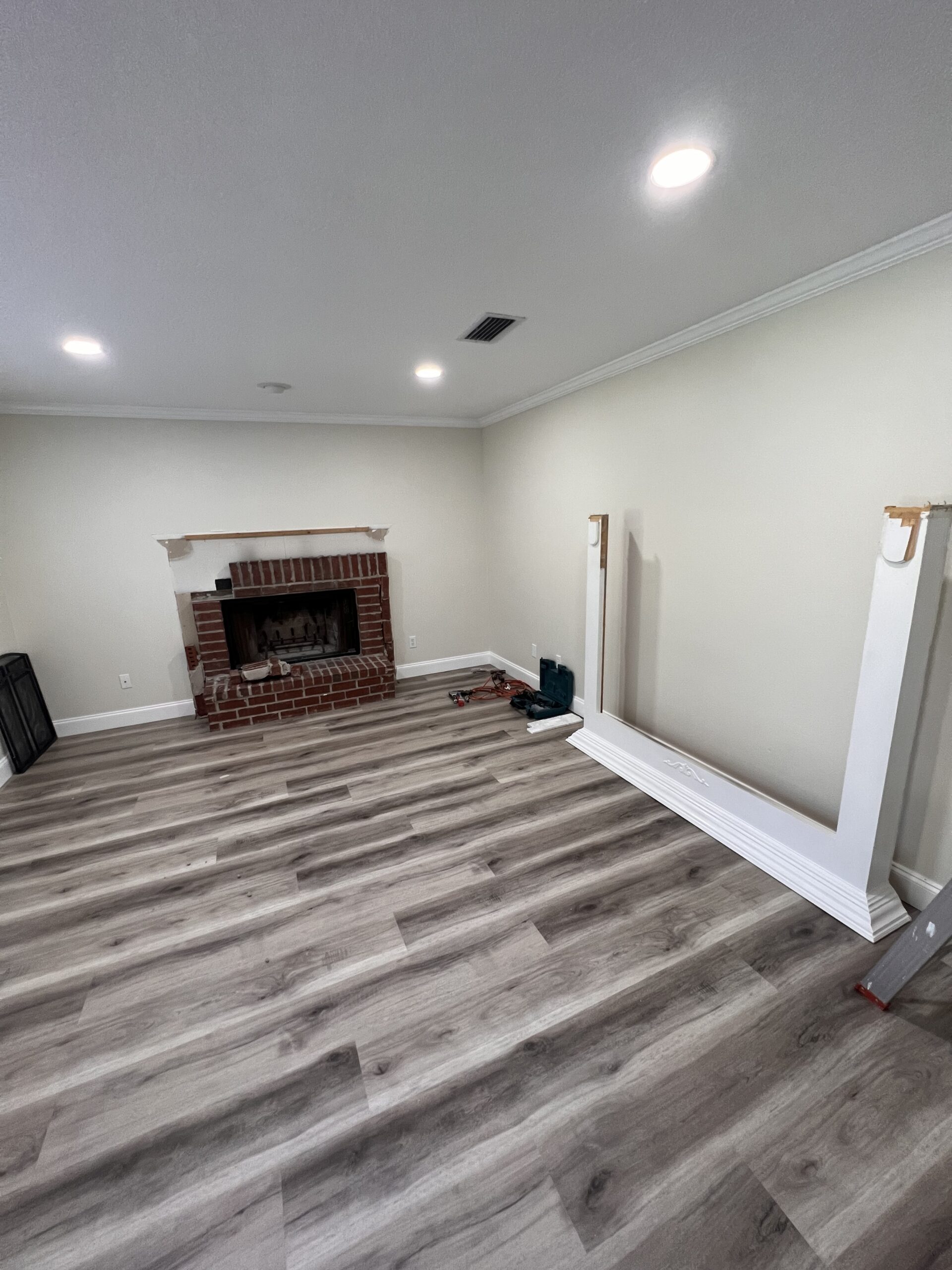 2024 07 27 pontevedra fireplace before scaled
