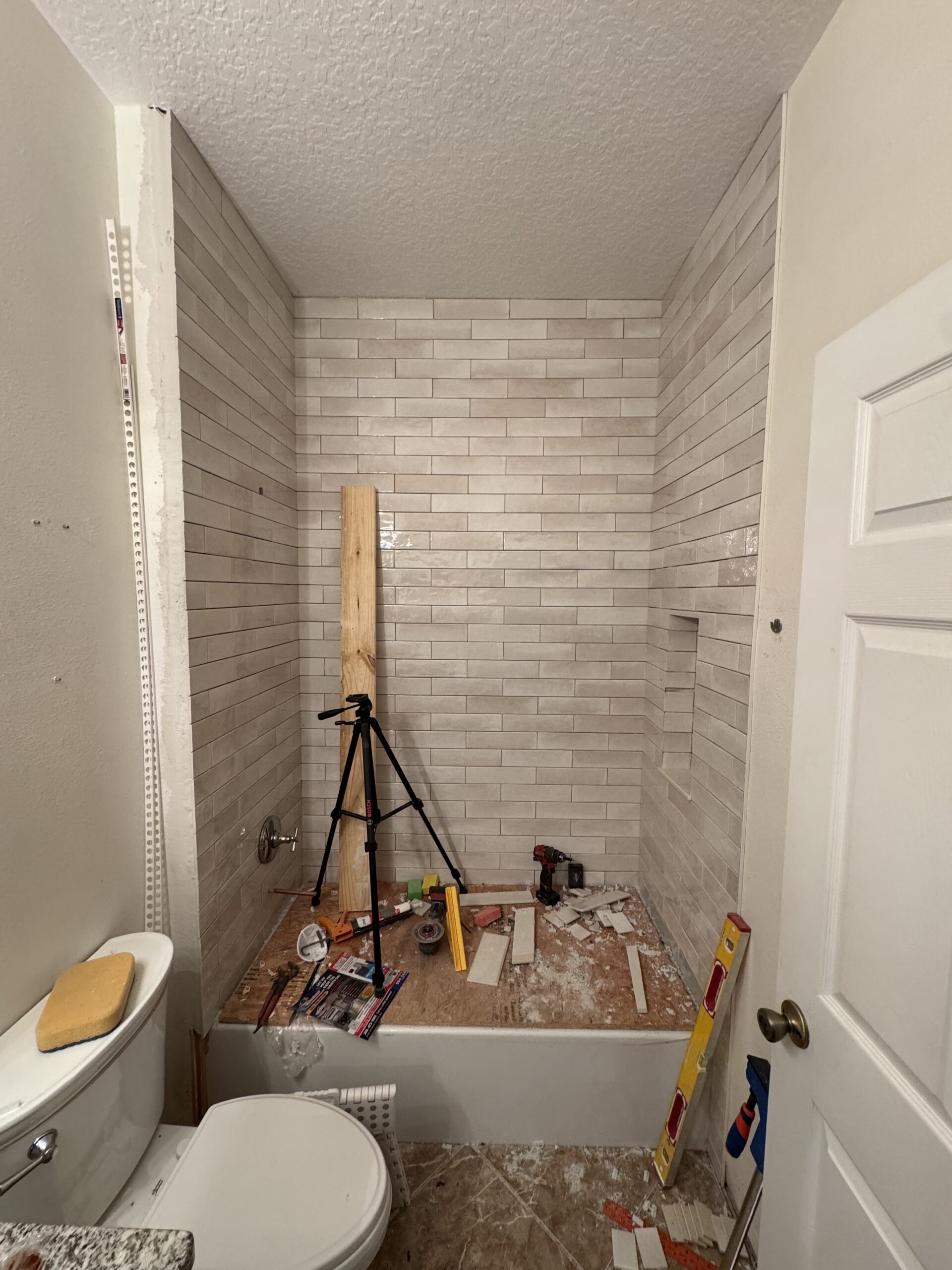 2025 08 17 pontevedra tileshower before scaled