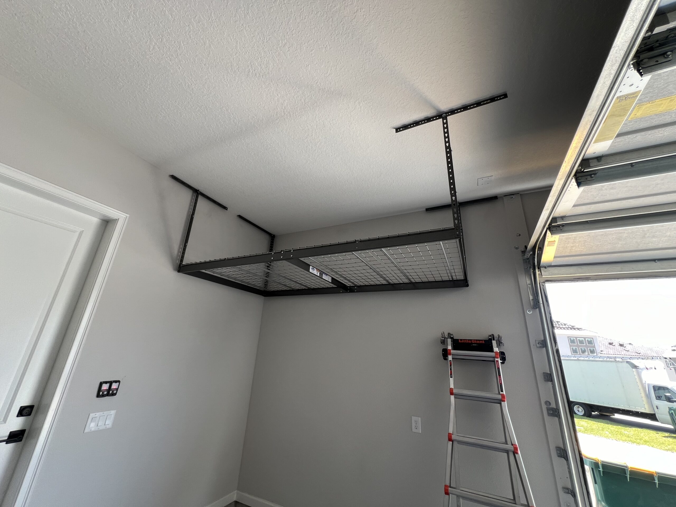 2026 02 17 pontevedra garageshelving after 1 scaled