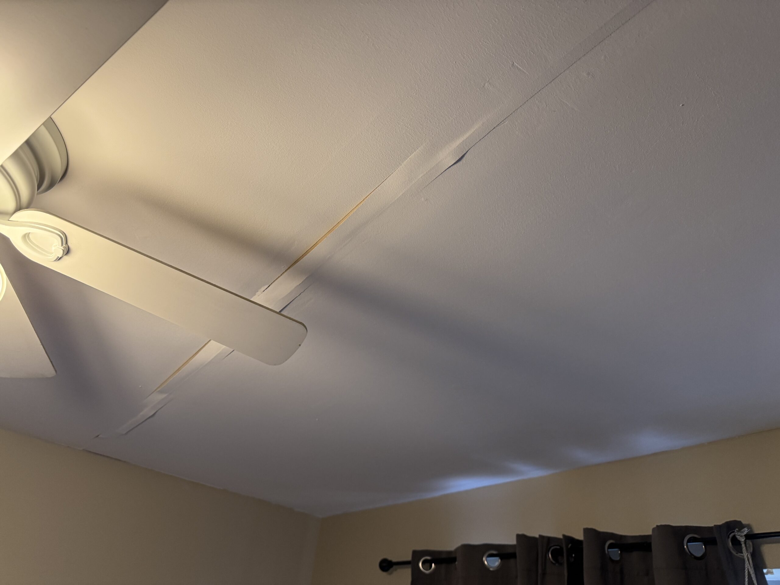 Ponte Vedra Ceiling Tape Repair — And the Sagging Drywall We Found Underneath 2 Peeling ceiling tape before a Ponte Vedra ceiling tape repair, view 1